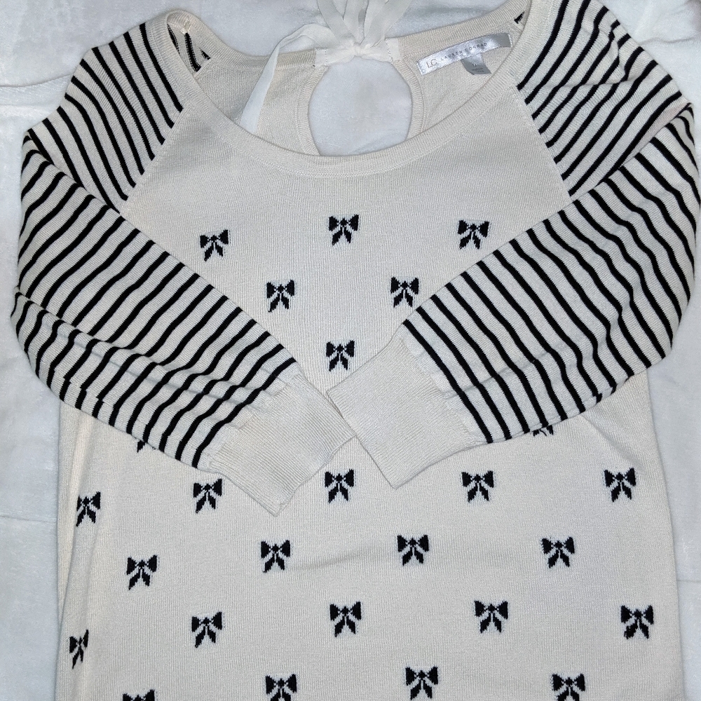 Woman's Size Medium Lauren Conrad top